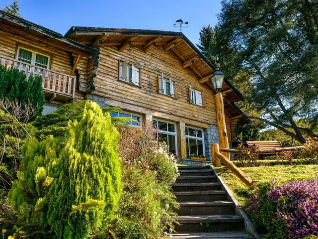 Fachada de Hotel Angostura em Villa La Angostura