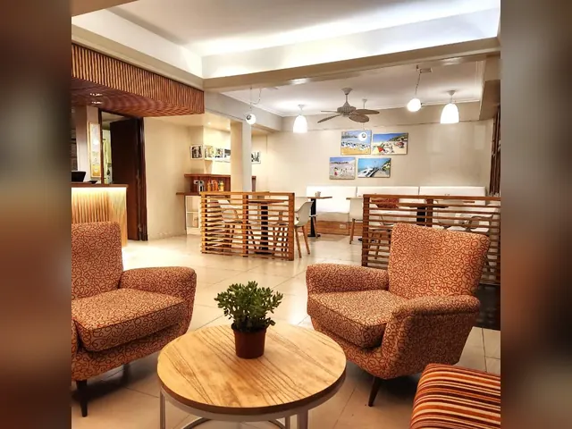 Sala común de Hotel Arcos en Mar del Plata