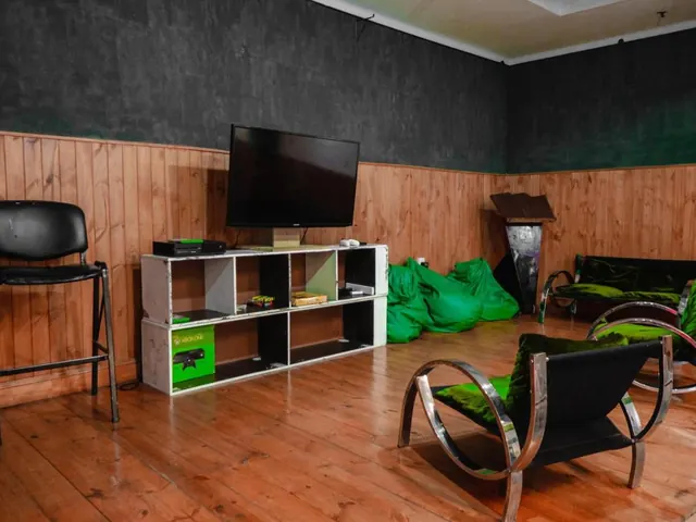 Sala común de Clover Hostel en Mendoza