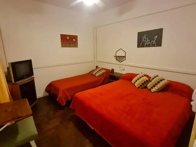 Habitación privada de Hotel del Paseo en Mar del Plata