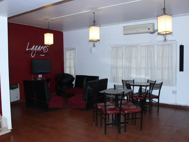 Comedor de Hostel Lagares en Mendoza