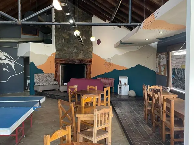 Dining room at Hostel Otto Tipp in El Bolsón