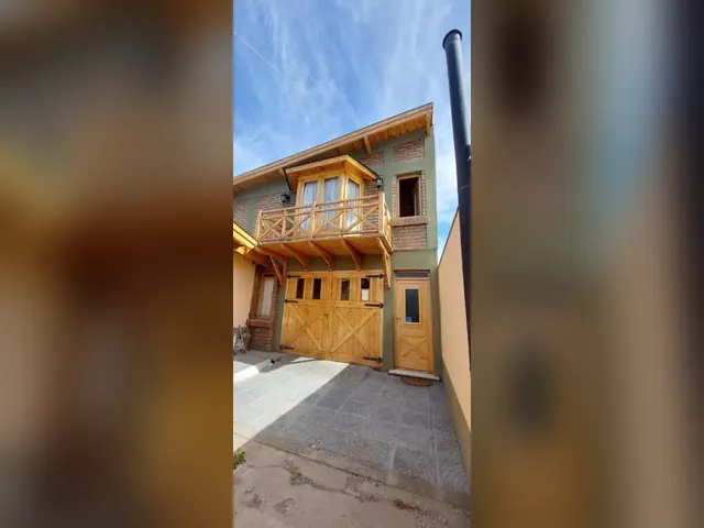 Fachada de Lejana Patagonia en Esquel y Trevelin