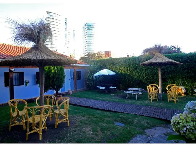 Jardín de Hotel Los Ángeles en Mar del Plata