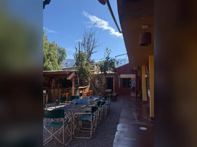 Patio de Tilcara Mistica Hostel en Quebrada de Humahuaca
