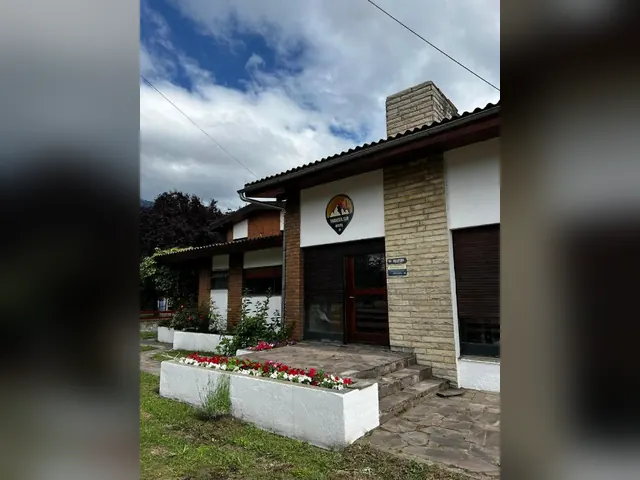 Exterior at Travesia Sur Hostel in El Bolsón
